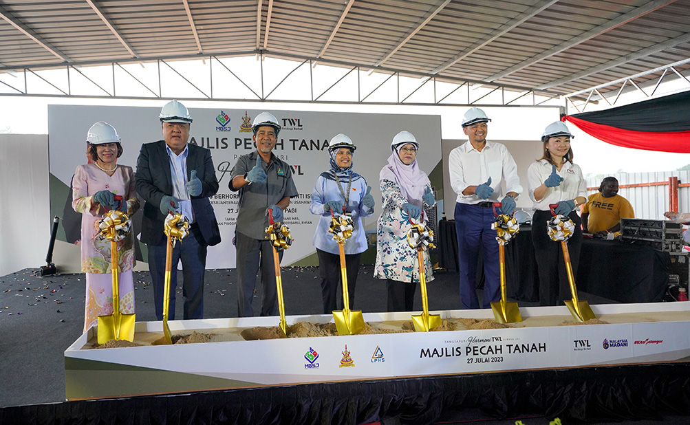 Hamorni TWL at Subang USJ - Pecah Tanah